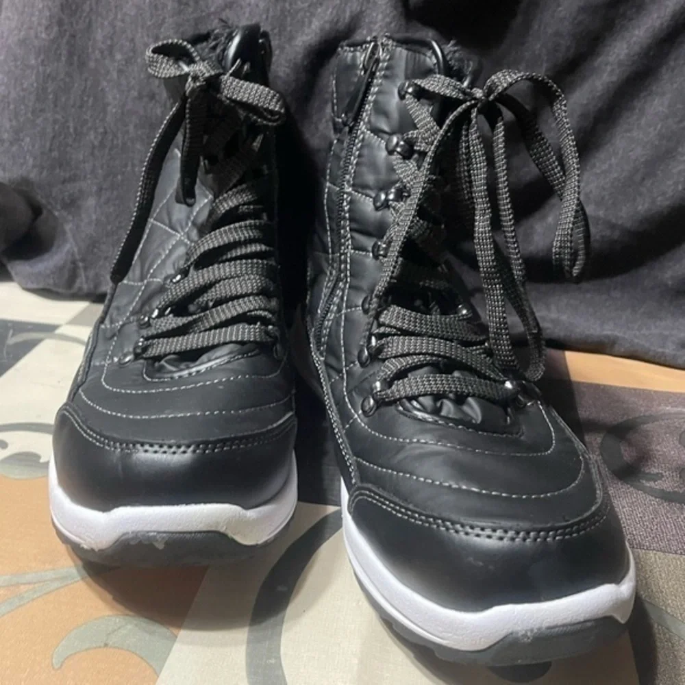 Weatherproof Men’s Lightweight Winter Sneaker Boot 10M Black EUC​